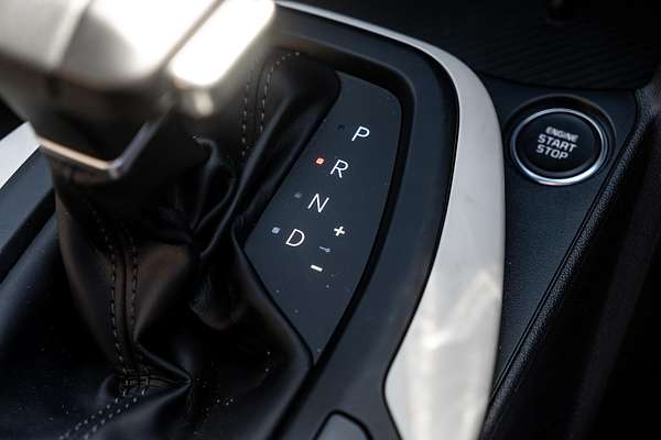 2025 Kia K4 GT-Line CL4m