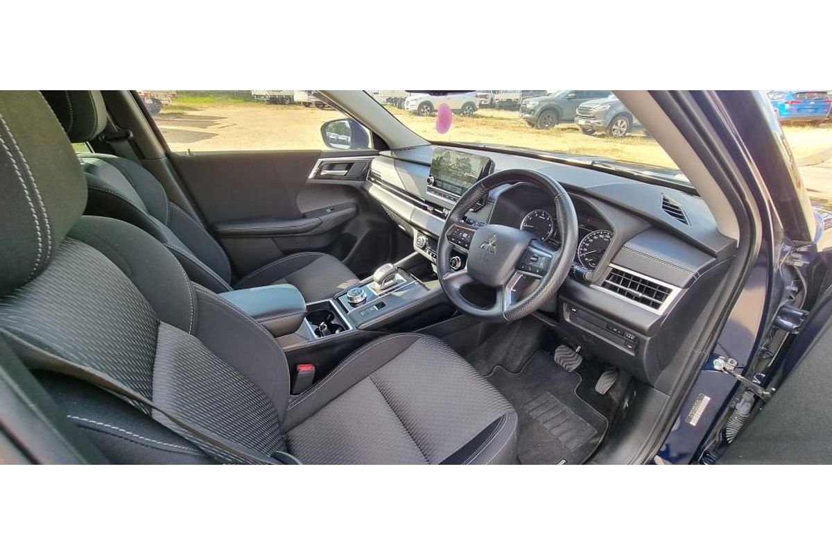 2021 Mitsubishi Outlander LS ZM