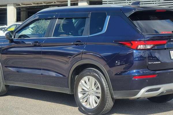 2021 Mitsubishi Outlander LS ZM