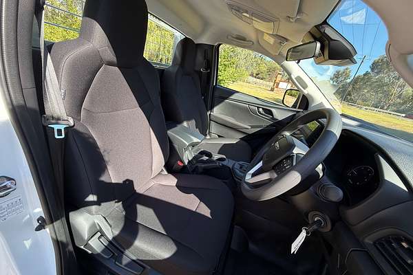 2024 Isuzu D-MAX SX High Ride Rear Wheel Drive