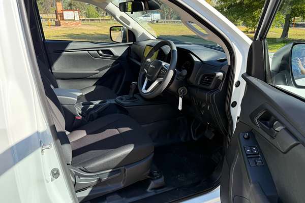 2024 Isuzu D-MAX SX High Ride Rear Wheel Drive