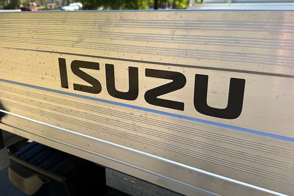 2024 Isuzu D-MAX SX High Ride Rear Wheel Drive