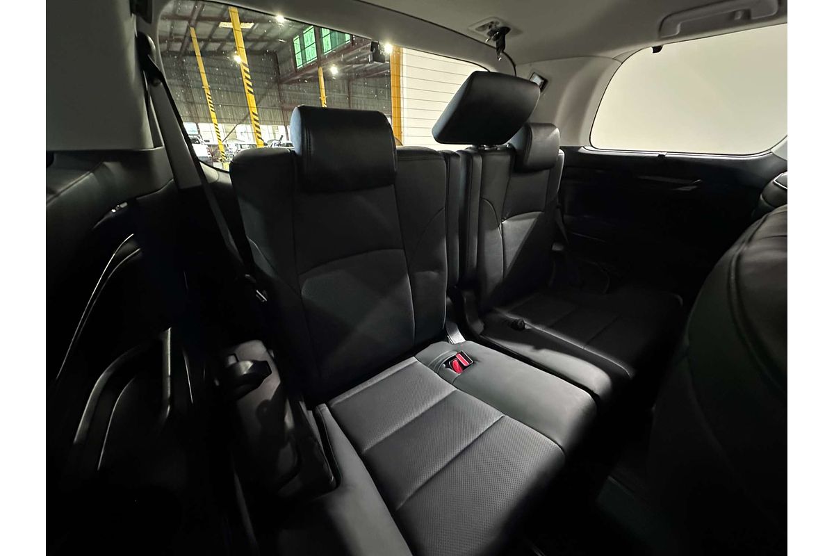 2018 Toyota Alphard SR C Package AYH30W