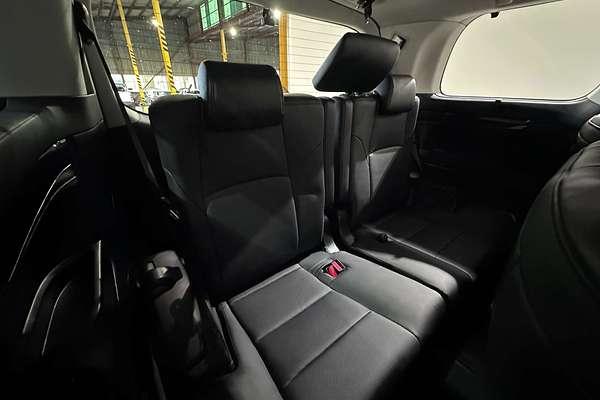 2018 Toyota Alphard SR C Package AYH30W