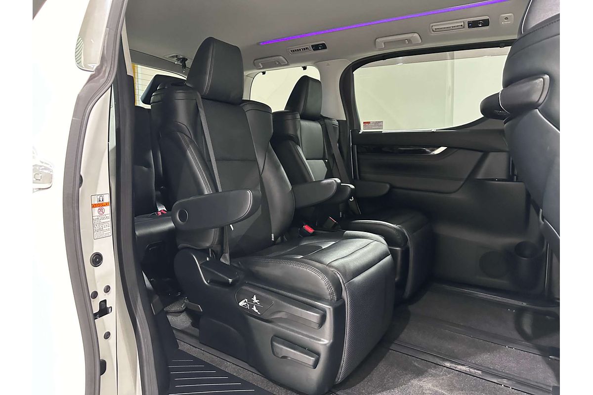 2018 Toyota Alphard SR C Package AYH30W