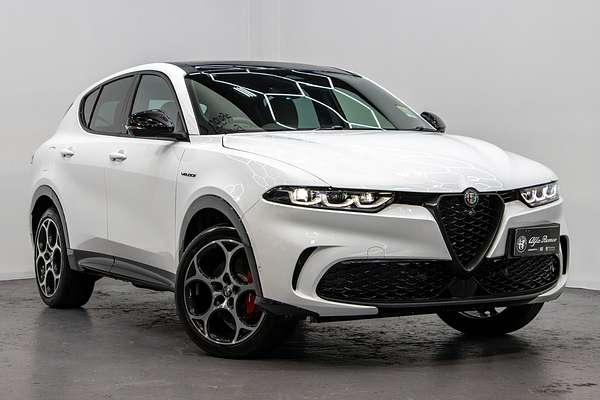 2023 Alfa Romeo Tonale Veloce Plug-In Hybrid