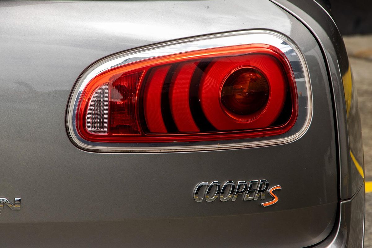 2017 MINI Clubman Cooper S F54