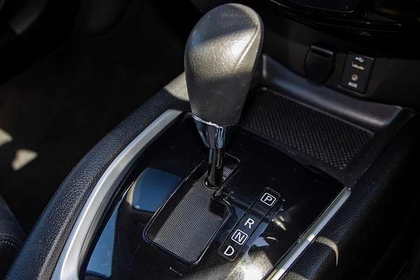 2015 Nissan X-TRAIL ST T32