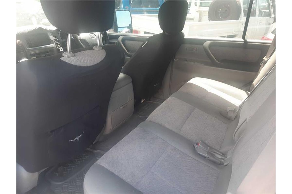 2004 Toyota LANDCRUISER GXL (4x4) UZJ100R