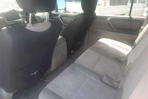 2004 Toyota LANDCRUISER GXL (4x4) UZJ100R