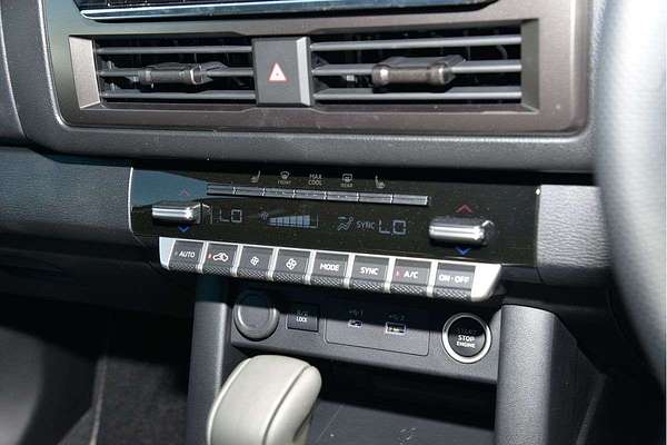 2024 Mitsubishi Triton GSR MV 4X4