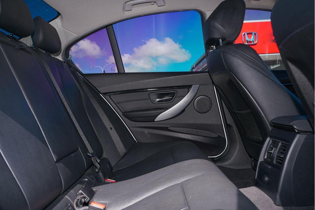 2015 BMW 3 Series 320d Sport Line F30
