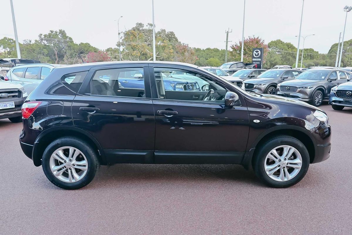 2013 Nissan Dualis ST J10 Series 4