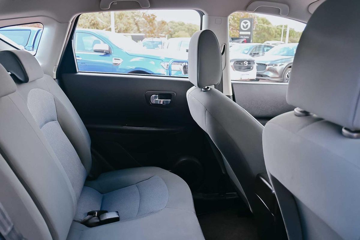 2013 Nissan Dualis ST J10 Series 4