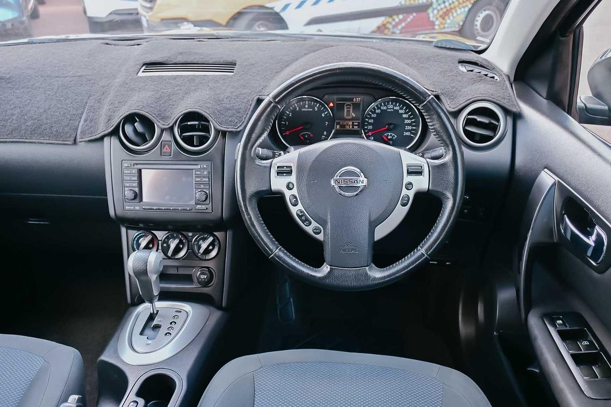 2013 Nissan Dualis ST J10 Series 4
