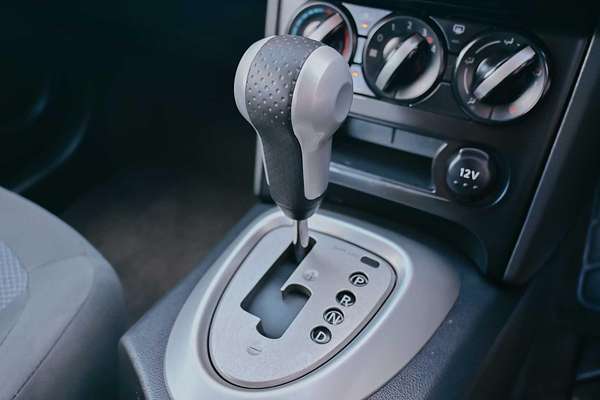 2013 Nissan Dualis ST J10 Series 4