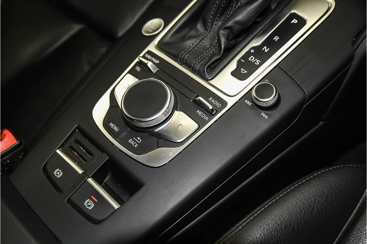 2019 Audi A3 40 TFSI S line plus 8V