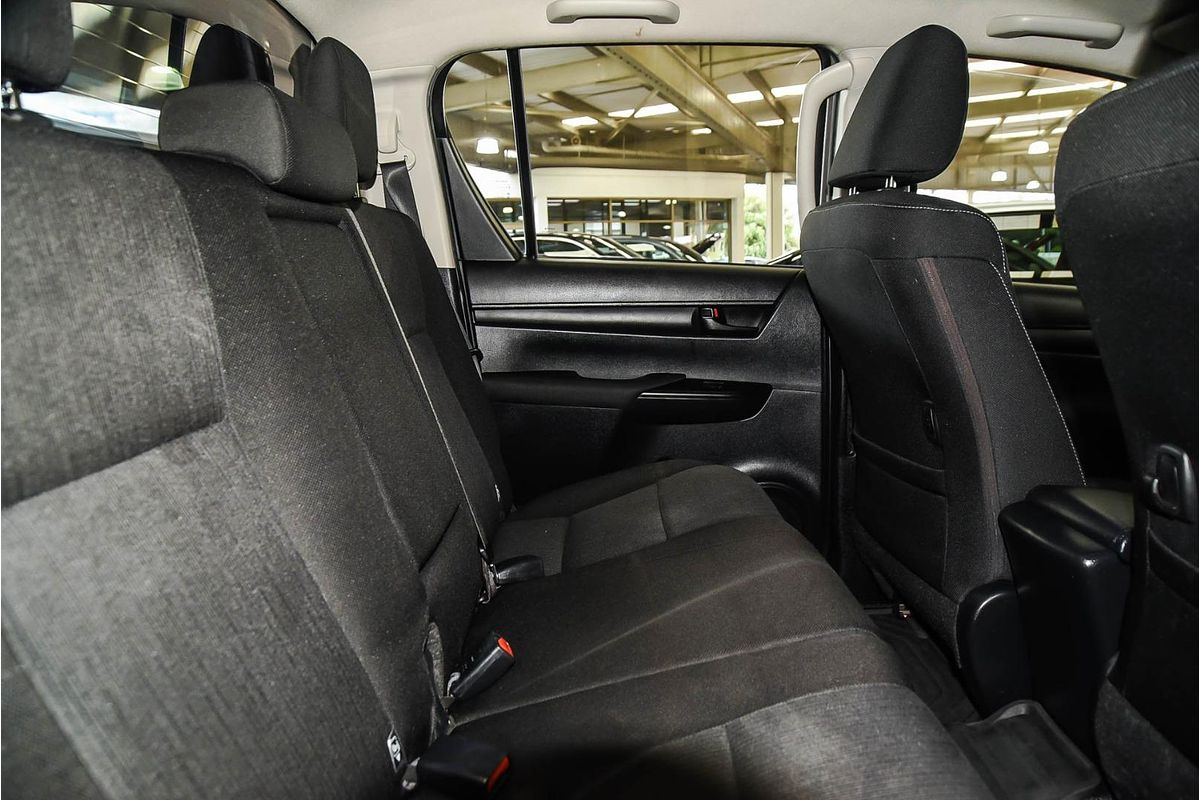 2020 Toyota Hilux SR GUN126R 4X4