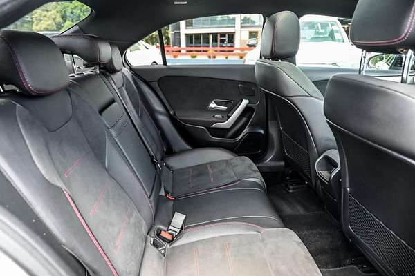 2018 Mercedes-Benz A-Class A200 V177