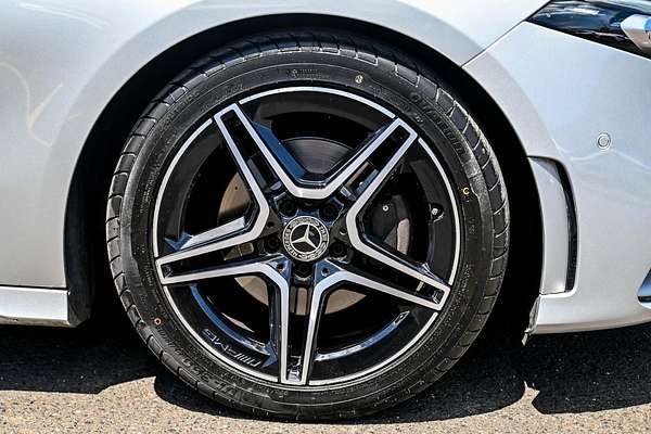 2018 Mercedes-Benz A-Class A200 V177
