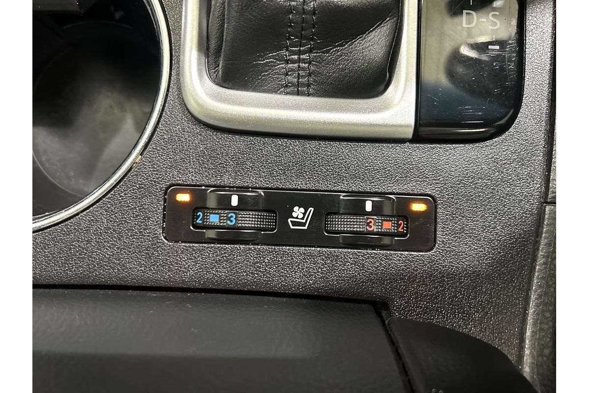 2016 Toyota Kluger Grande GSU55R