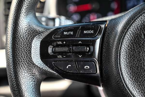 2017 Kia Rio S YB