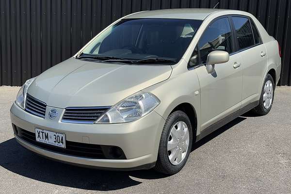 2006 Nissan Tiida ST C11