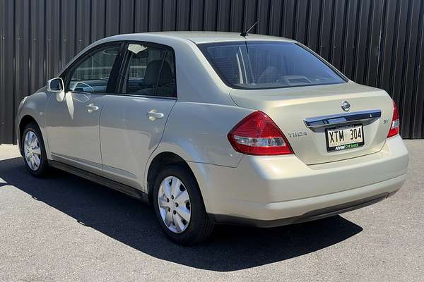 2006 Nissan Tiida ST C11