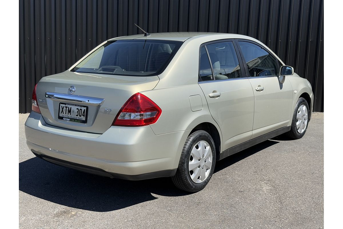 2006 Nissan Tiida ST C11