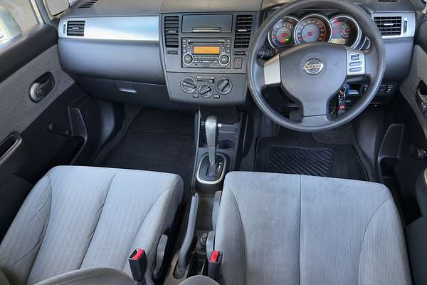 2006 Nissan Tiida ST C11
