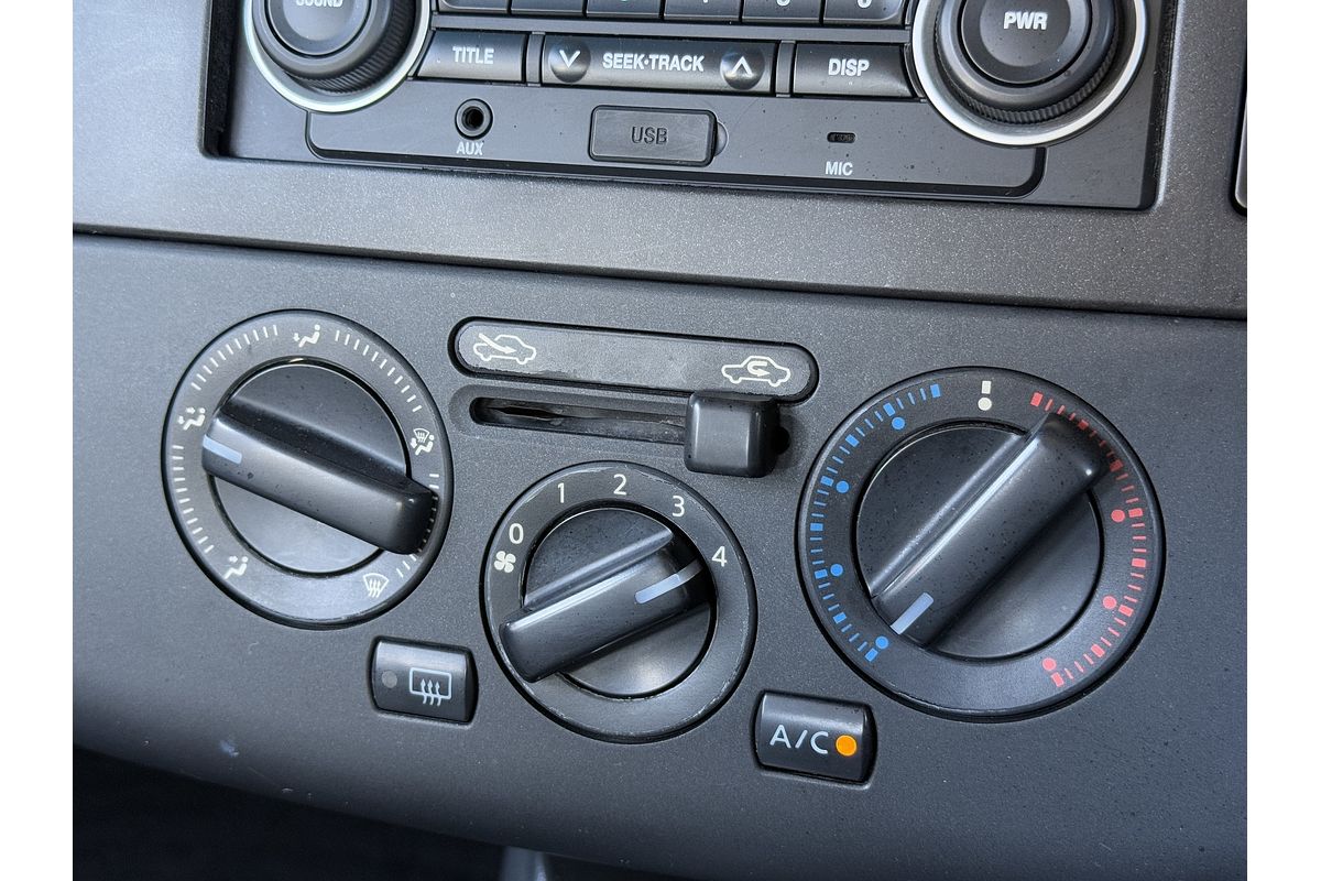 2006 Nissan Tiida ST C11