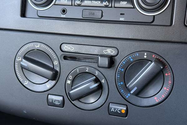 2006 Nissan Tiida ST C11