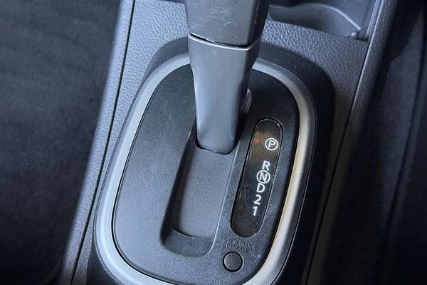 2006 Nissan Tiida ST C11