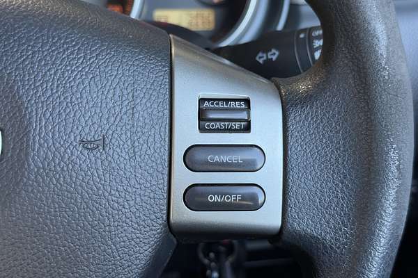 2006 Nissan Tiida ST C11