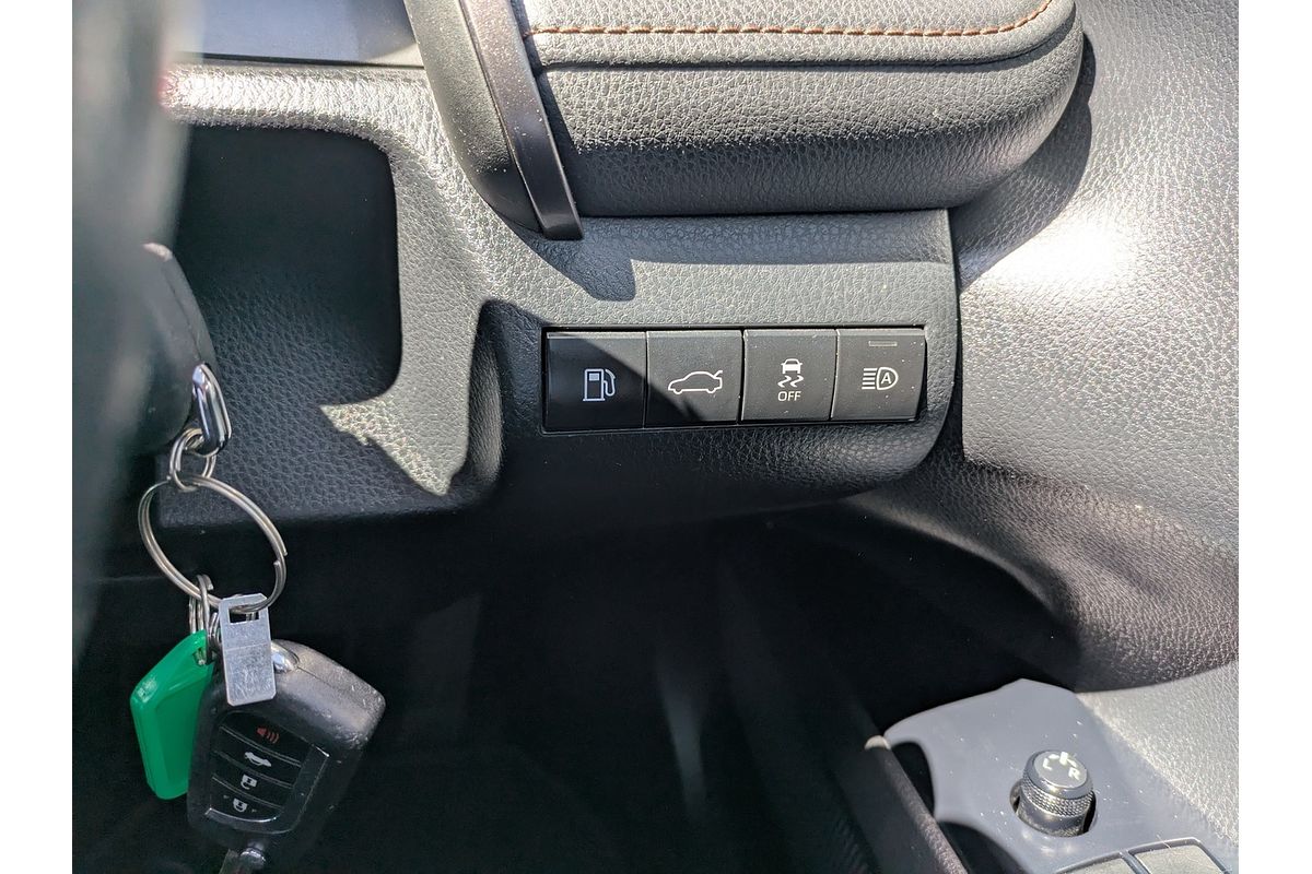 2018 Toyota Camry Ascent ASV70R