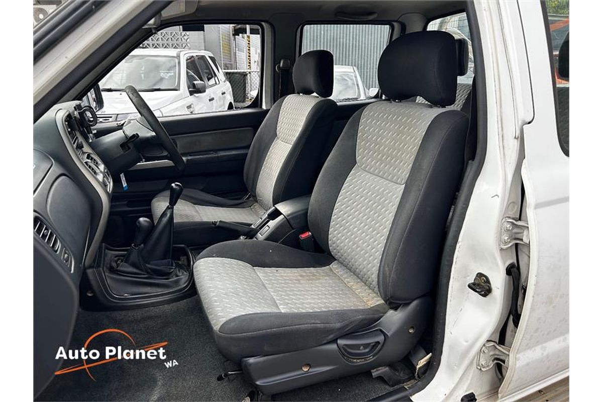 2006 Nissan NAVARA ST-R (4x4) D22 4X4