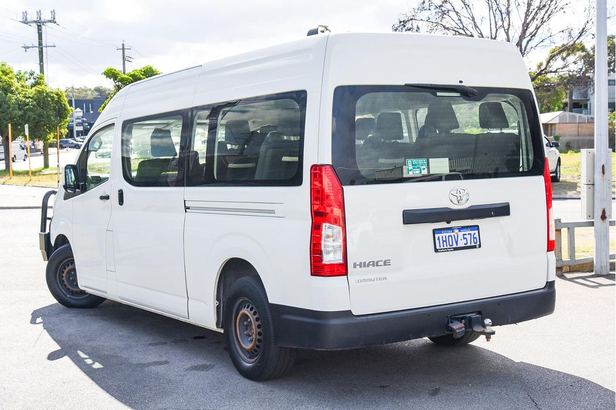 2022 Toyota Hiace Commuter GDH322R