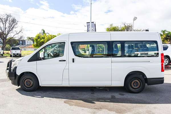 2022 Toyota Hiace Commuter GDH322R