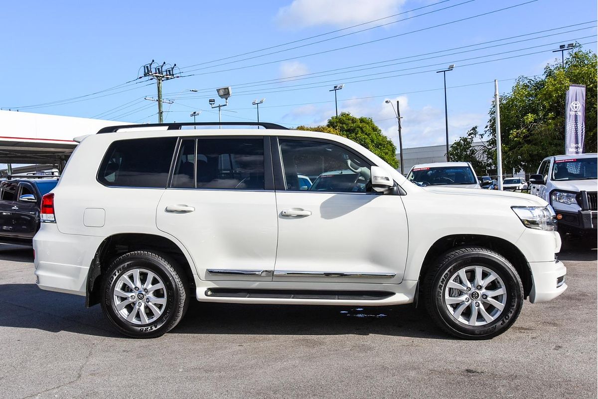 2021 Toyota Landcruiser Sahara VDJ200R