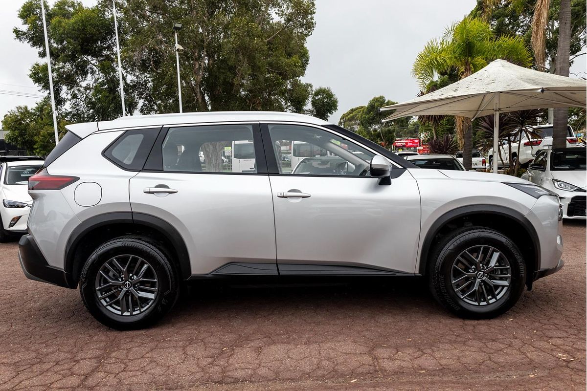 2023 Nissan X-TRAIL ST T33