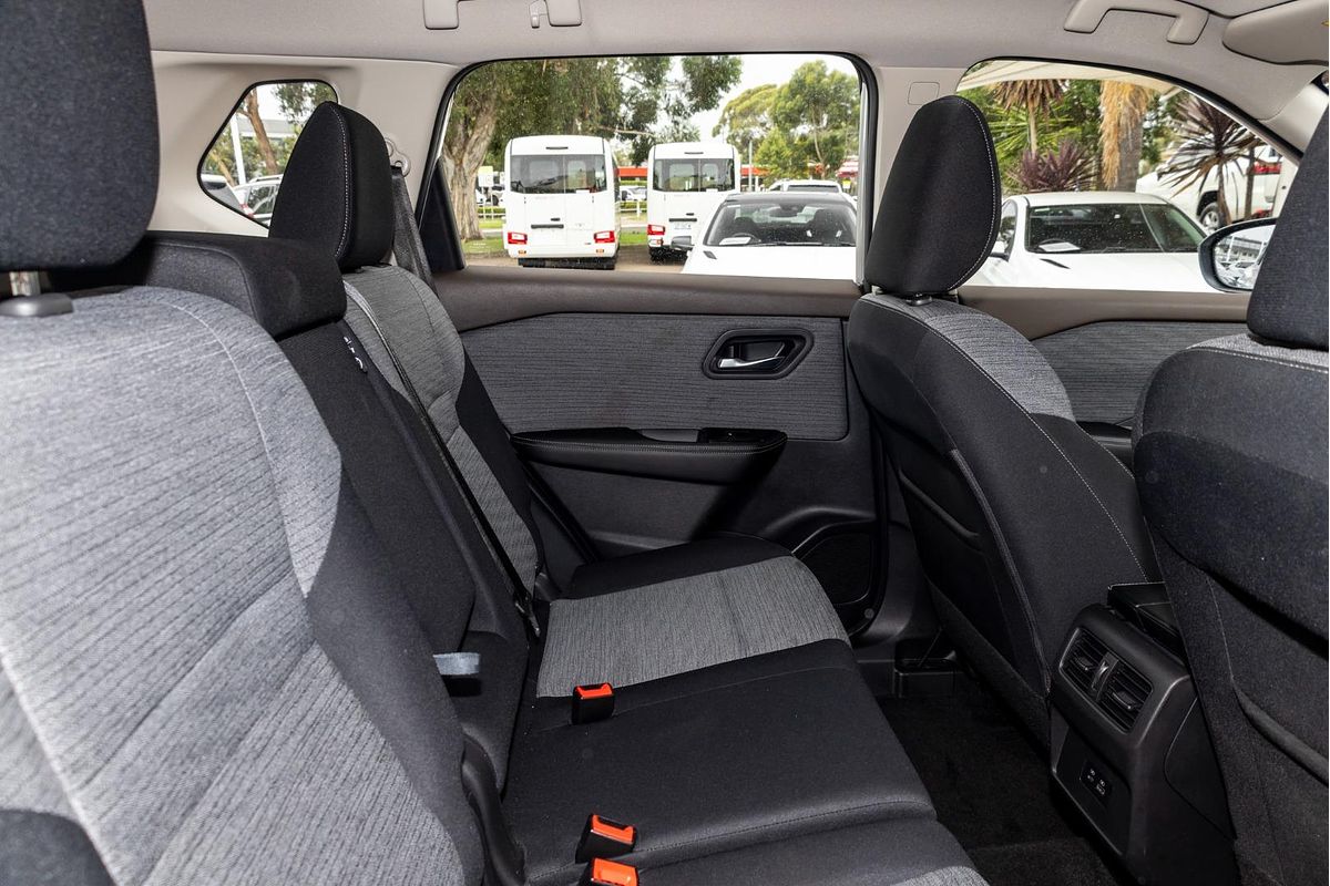 2023 Nissan X-TRAIL ST T33