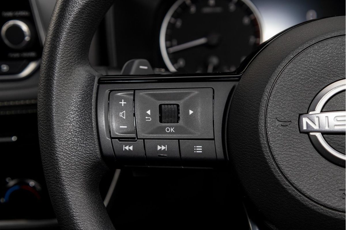 2023 Nissan X-TRAIL ST T33