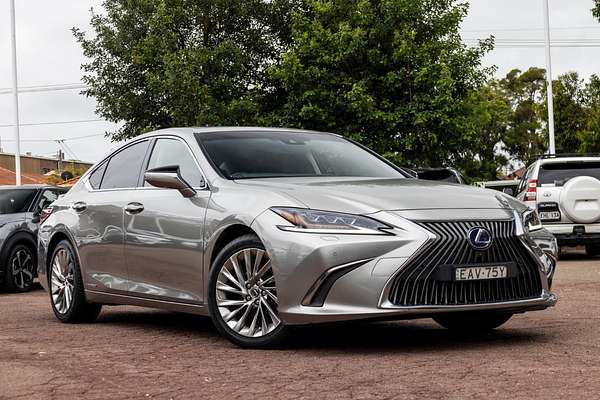 2019 Lexus ES ES300h Sports Luxury AXZH10R