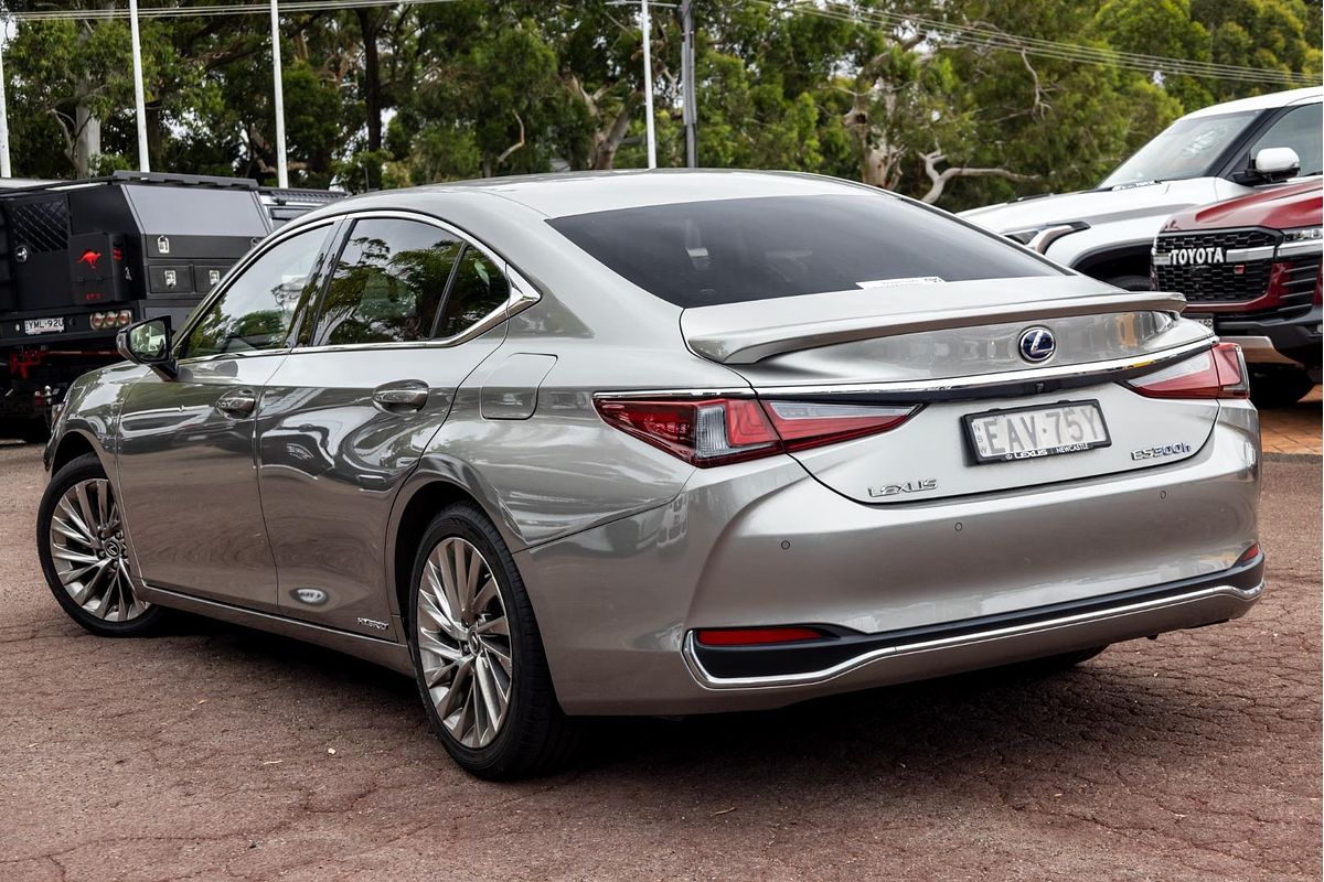 2019 Lexus ES ES300h Sports Luxury AXZH10R