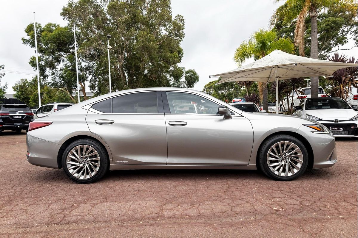 2019 Lexus ES ES300h Sports Luxury AXZH10R