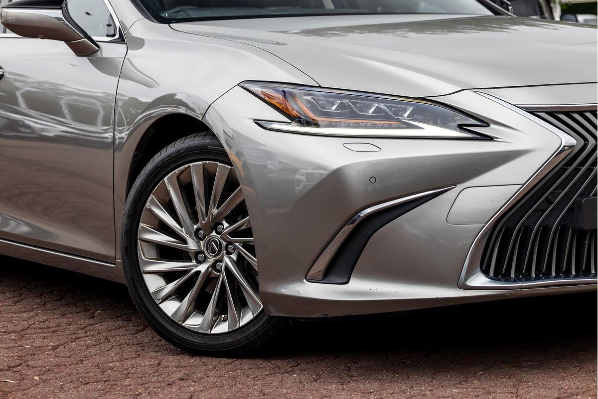 2019 Lexus ES ES300h Sports Luxury AXZH10R