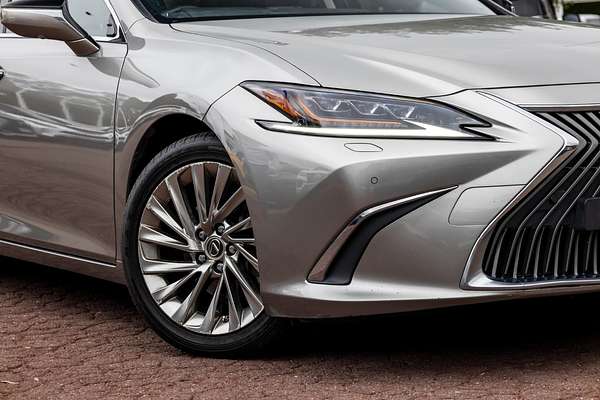 2019 Lexus ES ES300h Sports Luxury AXZH10R