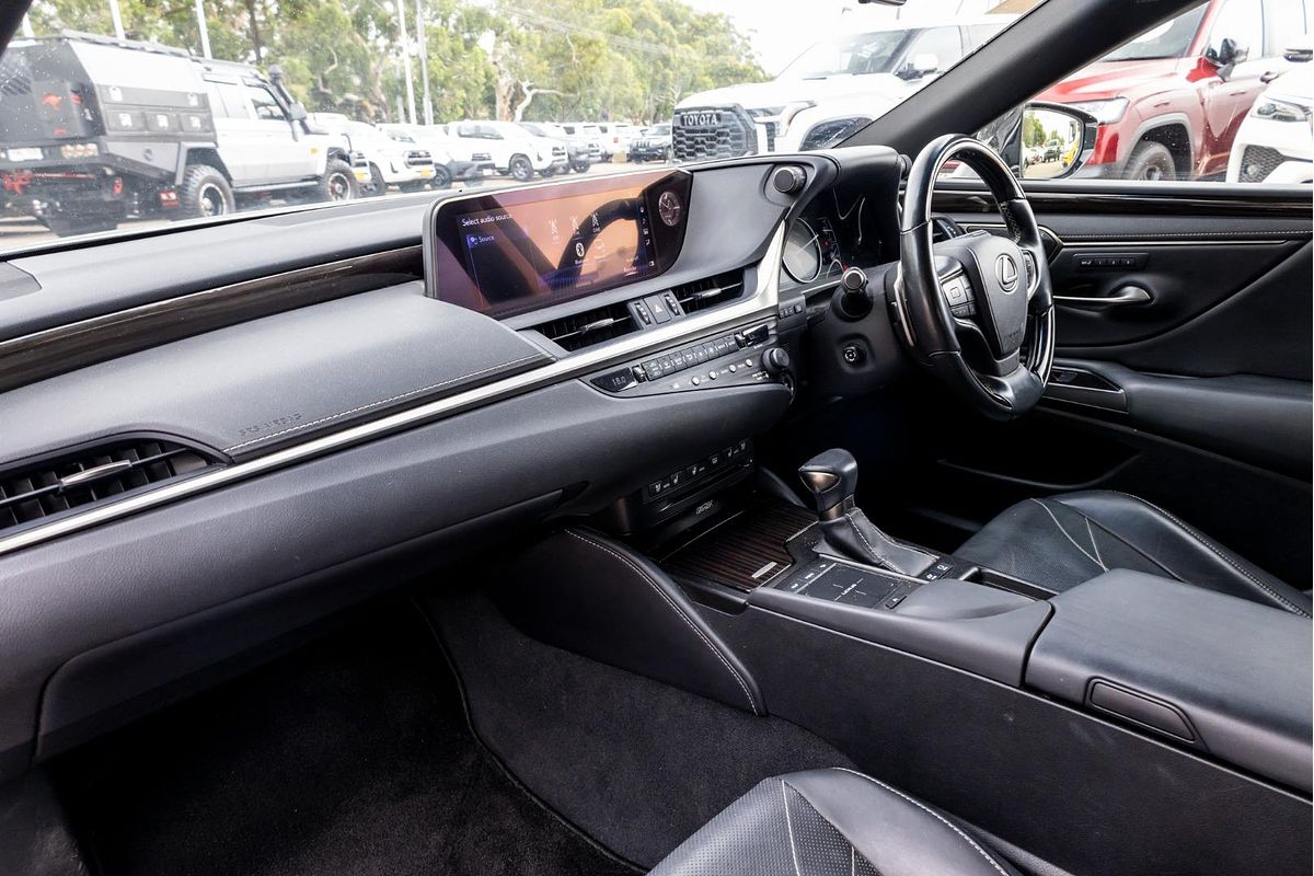2019 Lexus ES ES300h Sports Luxury AXZH10R