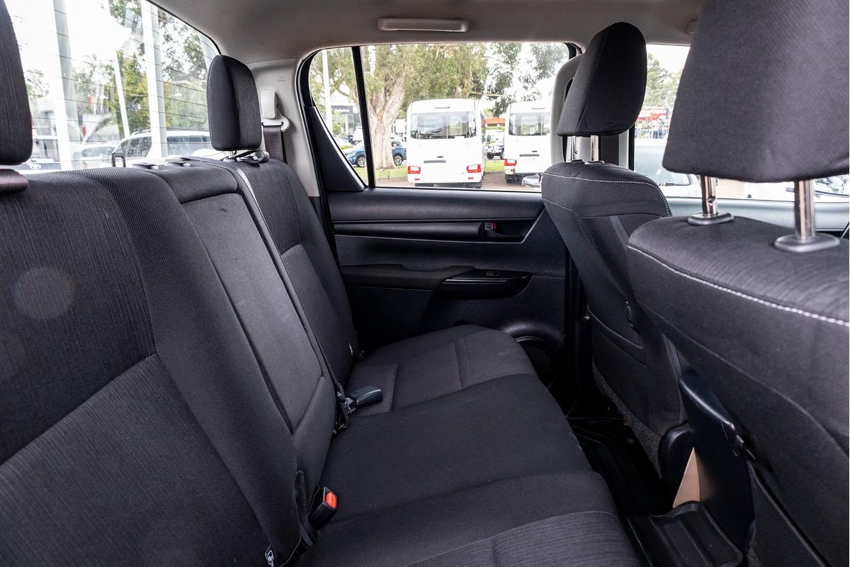 2021 Toyota Hilux SR GUN126R 4X4