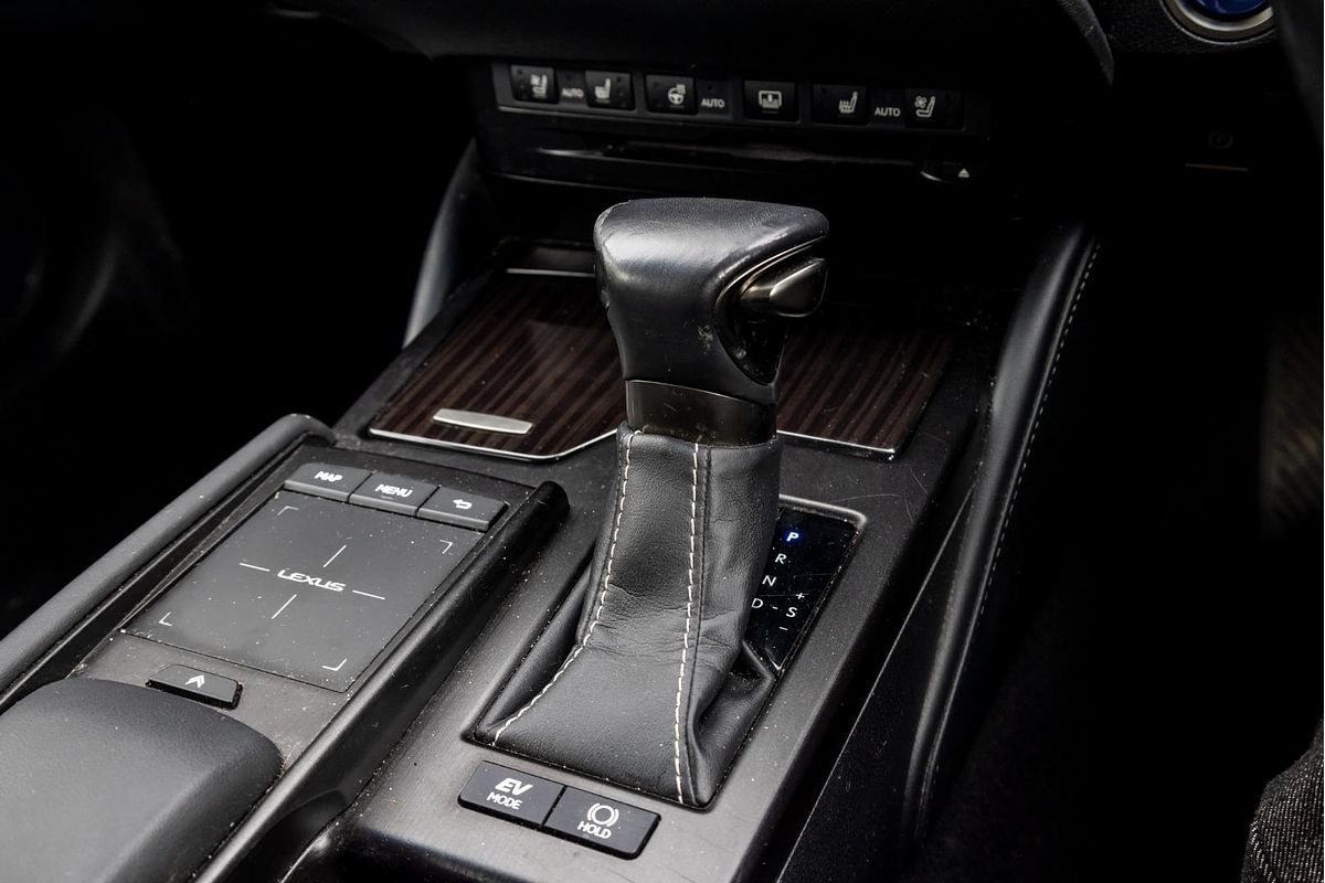2019 Lexus ES ES300h Sports Luxury AXZH10R
